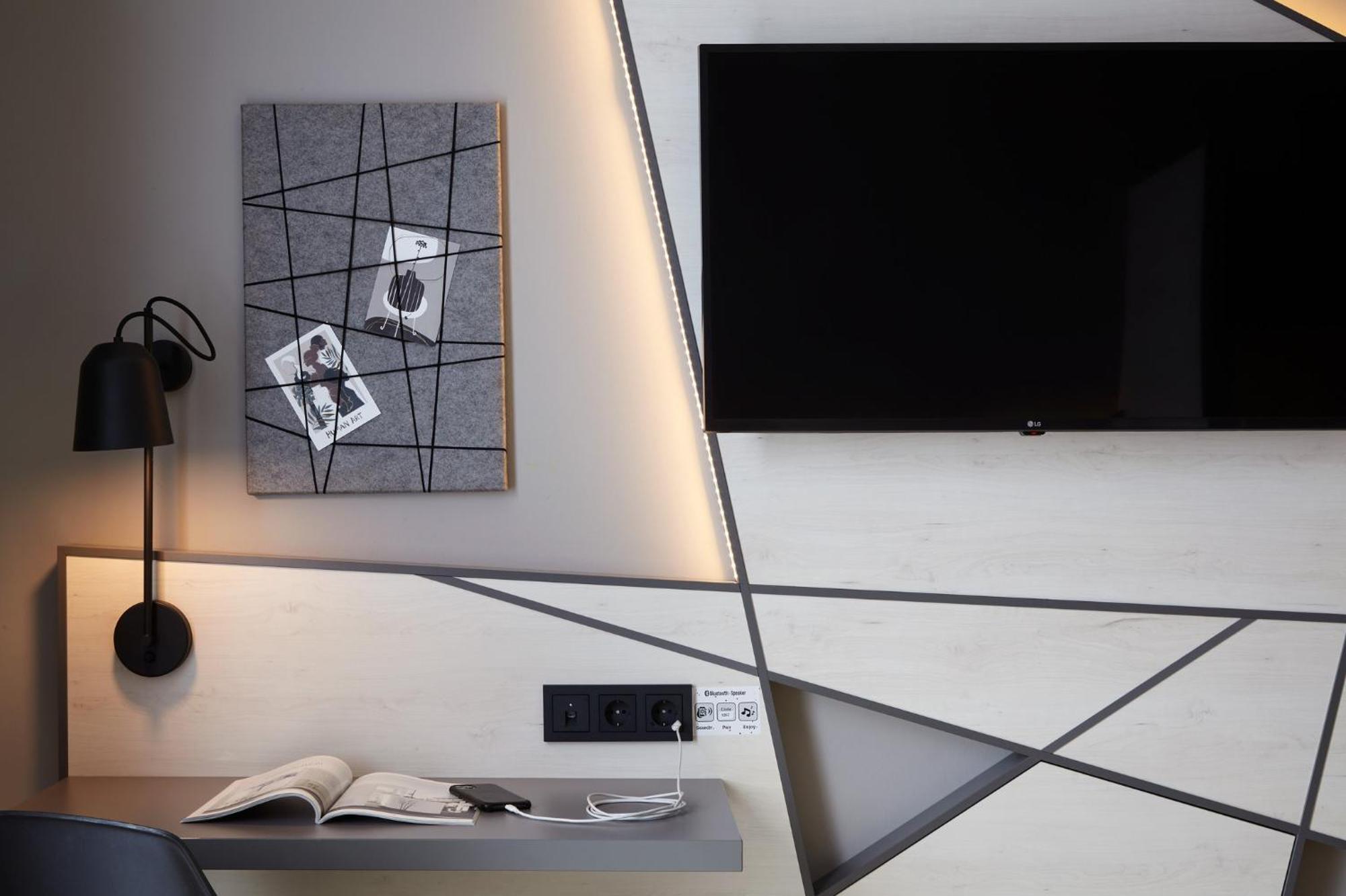 Candlewood Suites Duesseldorf Airport By Ihg Aparthotel 3*